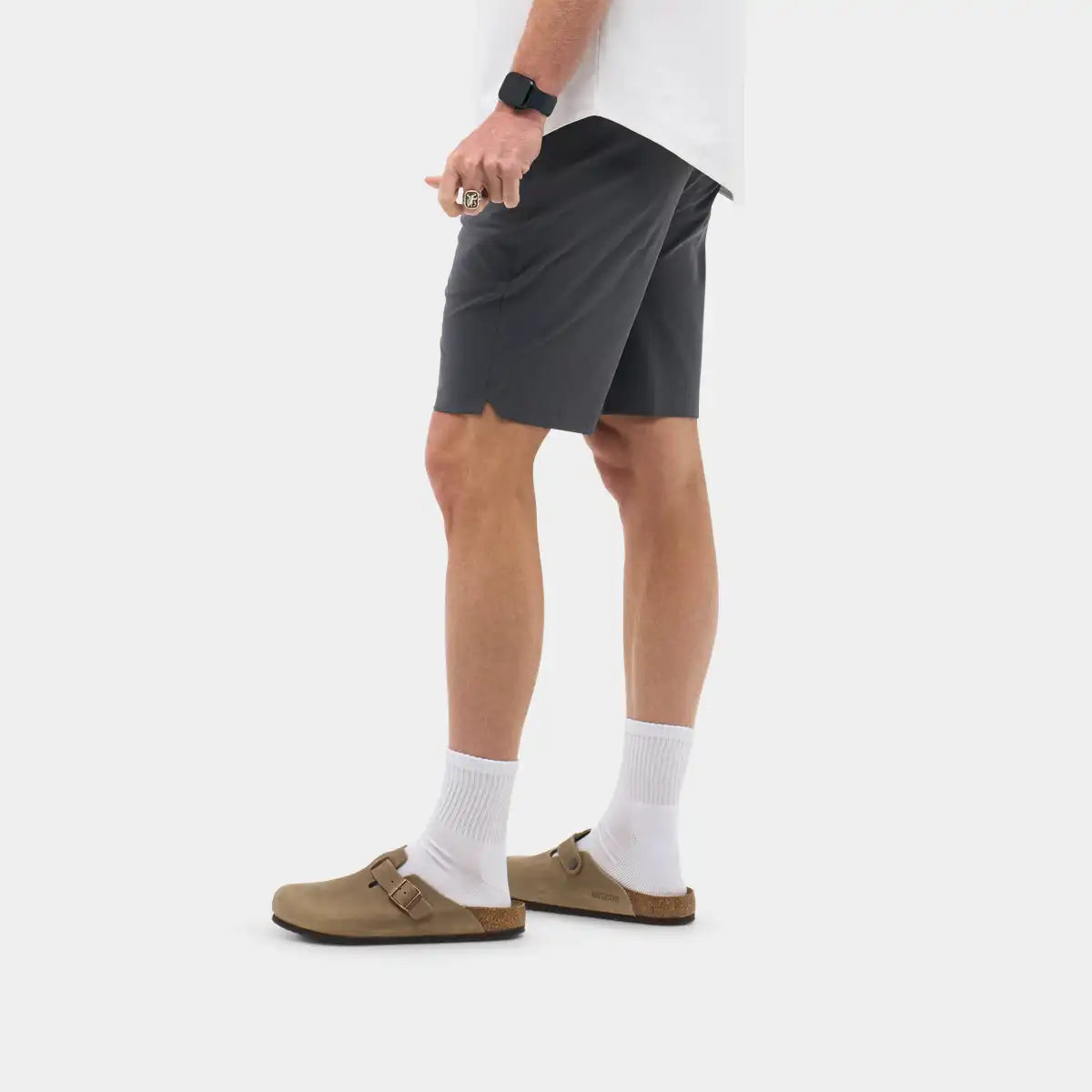 Outset Short 9"